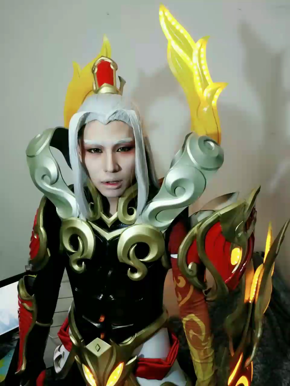 纯手工制作王者荣耀后羿辉光之辰发光服装道具