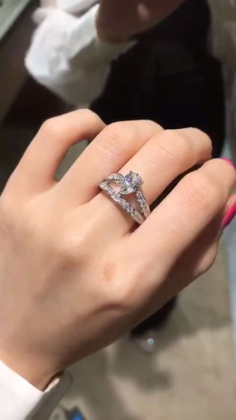 pt950 约瑟芬皇后系列中的标志性作品!