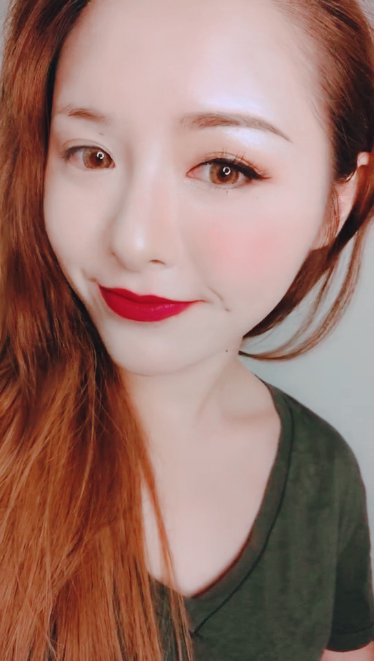 半张脸的小姐姐,要不要来玩同款,谁说女生素颜不能看!