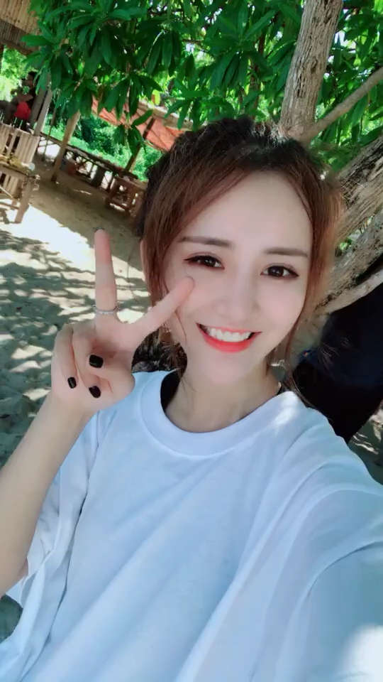 莎莎姐 在微视发布了一个超有趣的视频,速来前排围观!