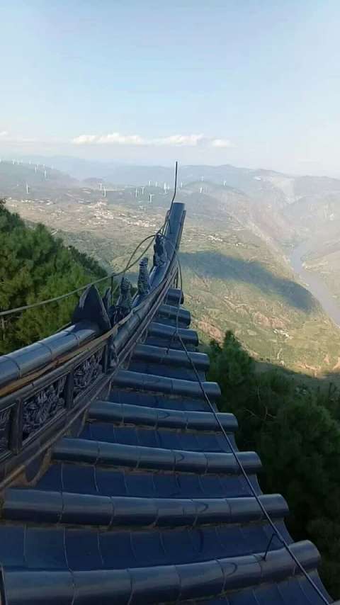 永仁方山金沙江大峡谷