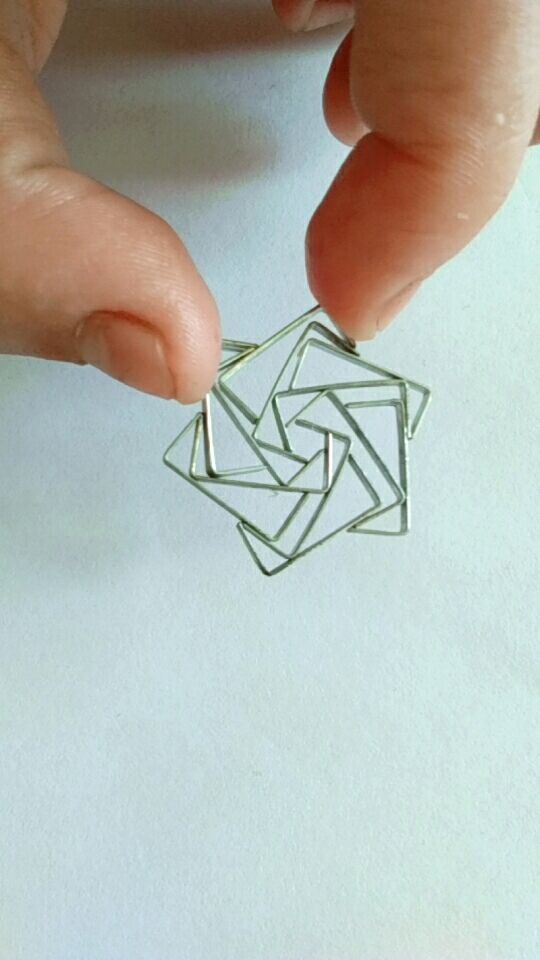 订书钉制作玫瑰花,好看吧.