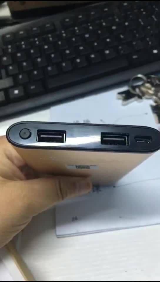 298.新款4k 超高清 wi-fi充电宝摄像机