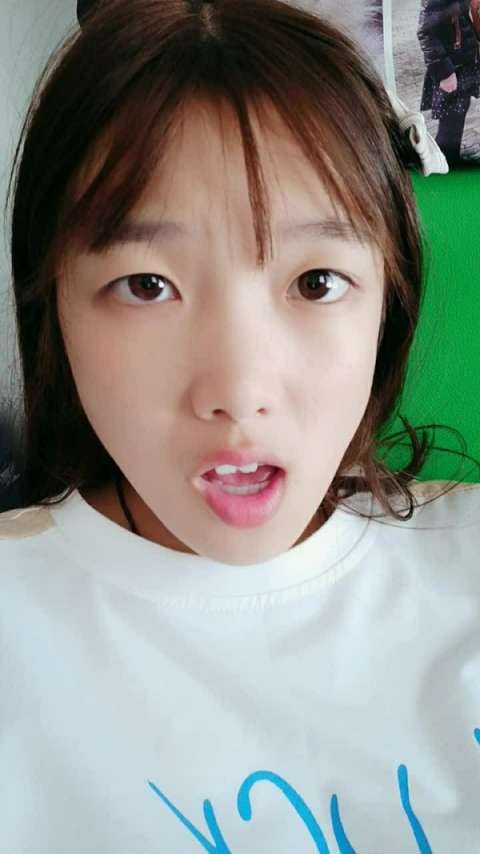 看我一脸耿直,那个冒充我的人来跟我切磋一下嘛,可想知道你长什么样子