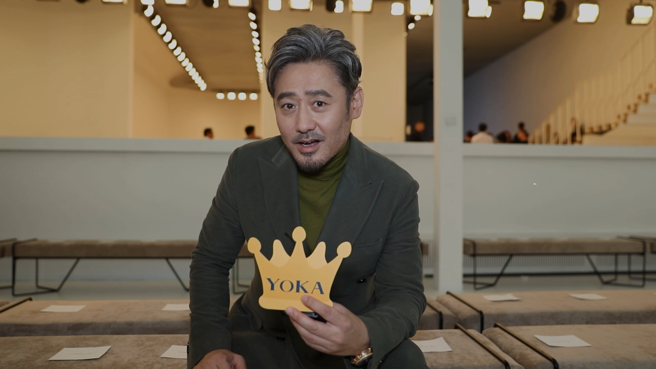 微视时尚季#吴秀波一身秋冬橄榄绿丝绒西装亮相2019tods02春夏大秀