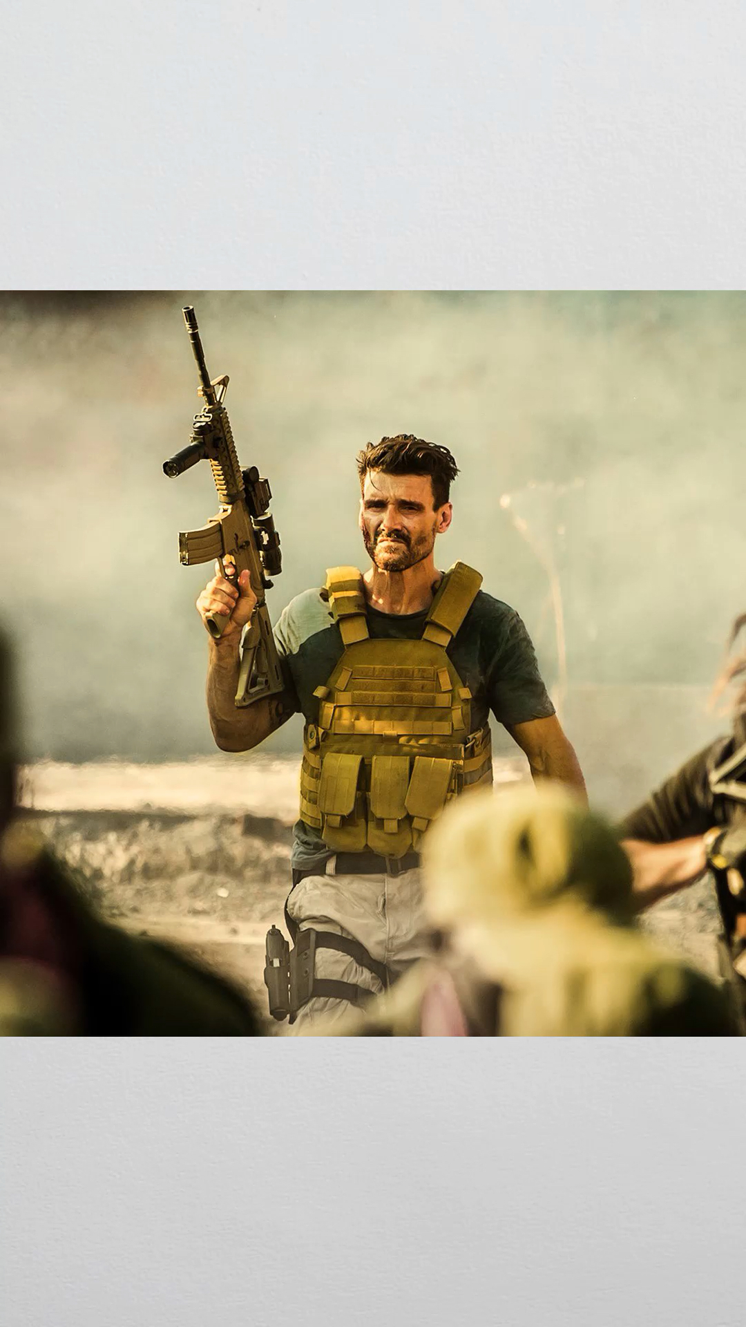 弗兰克·格里罗——饰演:战狼2老爹的角色,这老头坏的很