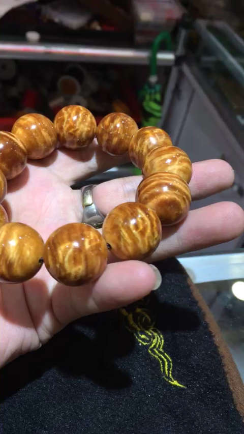 东北长白山特产琥珀木手串