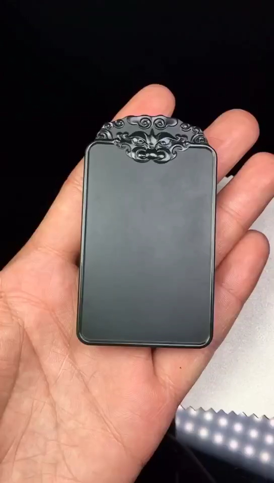 极品和田玉,青玉平安无事牌,新疆塔青细料,74*43*9mm,86克