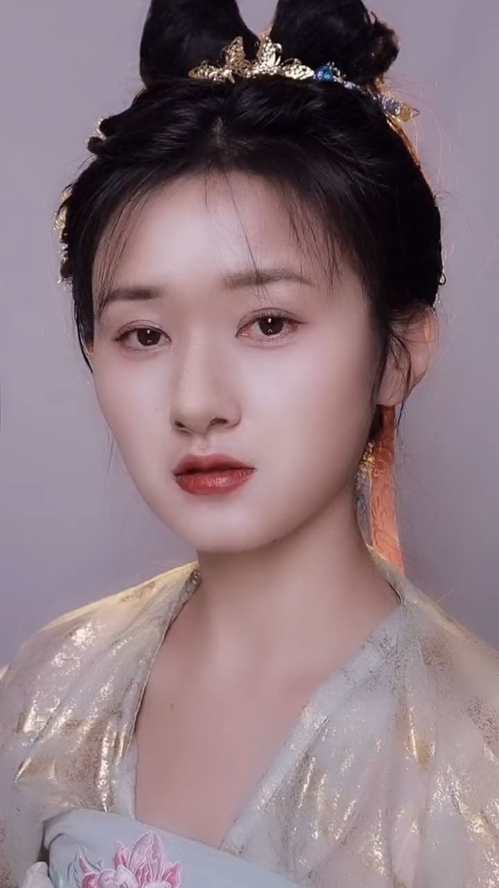 小哭包乐嫣仿妆赵露思长歌行凌博士