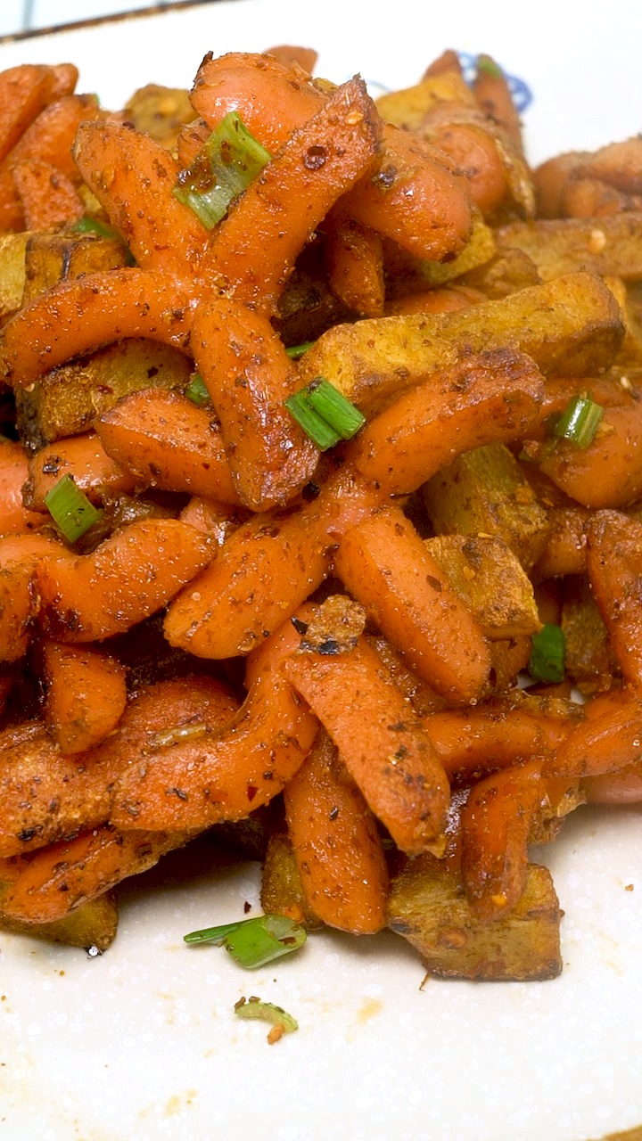 家常菜土豆开花肠~精彩美食,持续更新