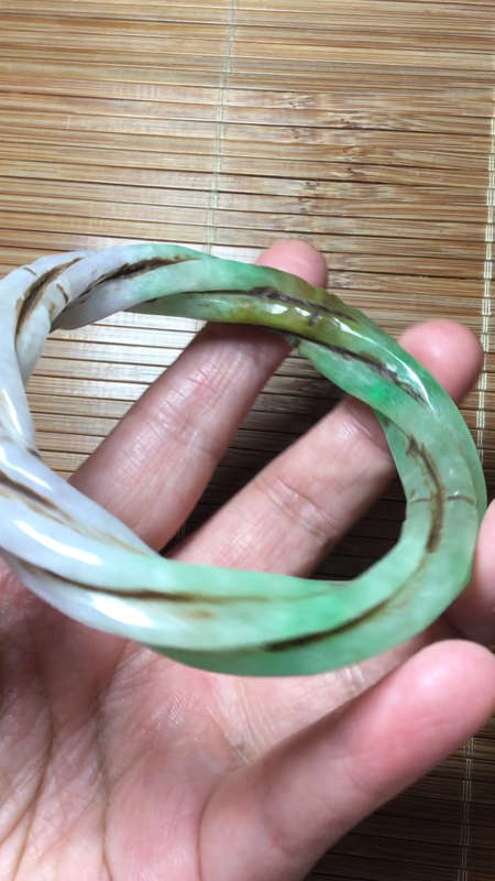 法国回流清代出土翡翠麻花古董手镯,孤品!
