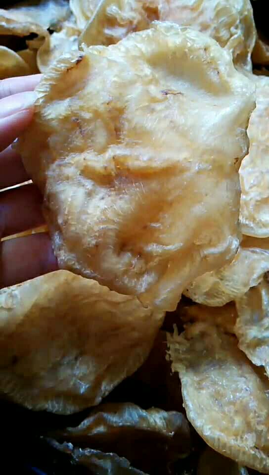 《成鳘鱼胶》此款鱼胶的主要经典功效为:滋阴润肺,治咳嗽