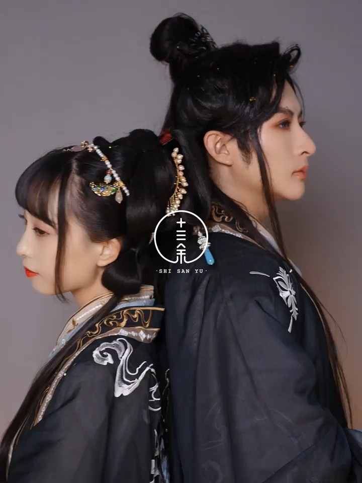 【十三余 小豆蔻儿】[麒麟幻梦-小梦联名款]交领襦裙汉服男女款