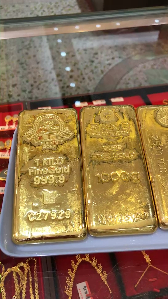 1000g/条.今天的土豪还真多[奸笑]36615条金条已订出[耶]