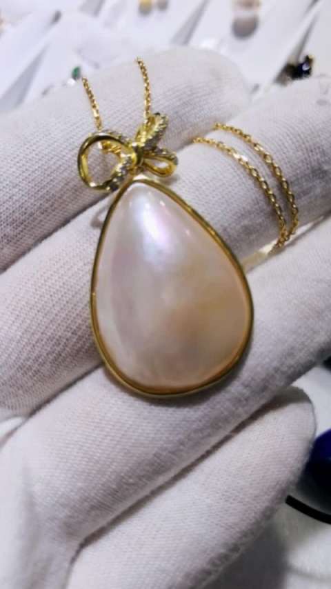 天然淡水马贝珍珠,好大一颗