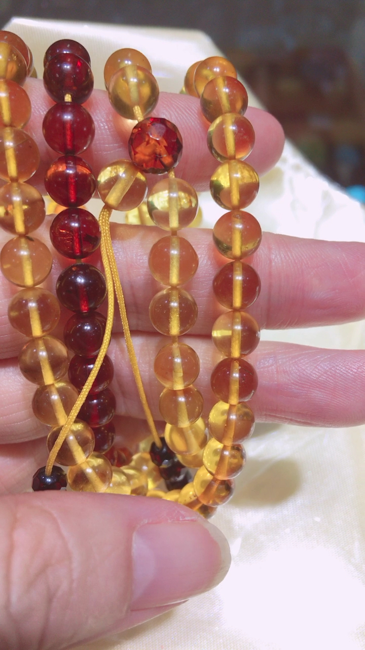 天然琥珀彩虹长链,精挑细选每一颗珠子,尺寸6.7,克重20.