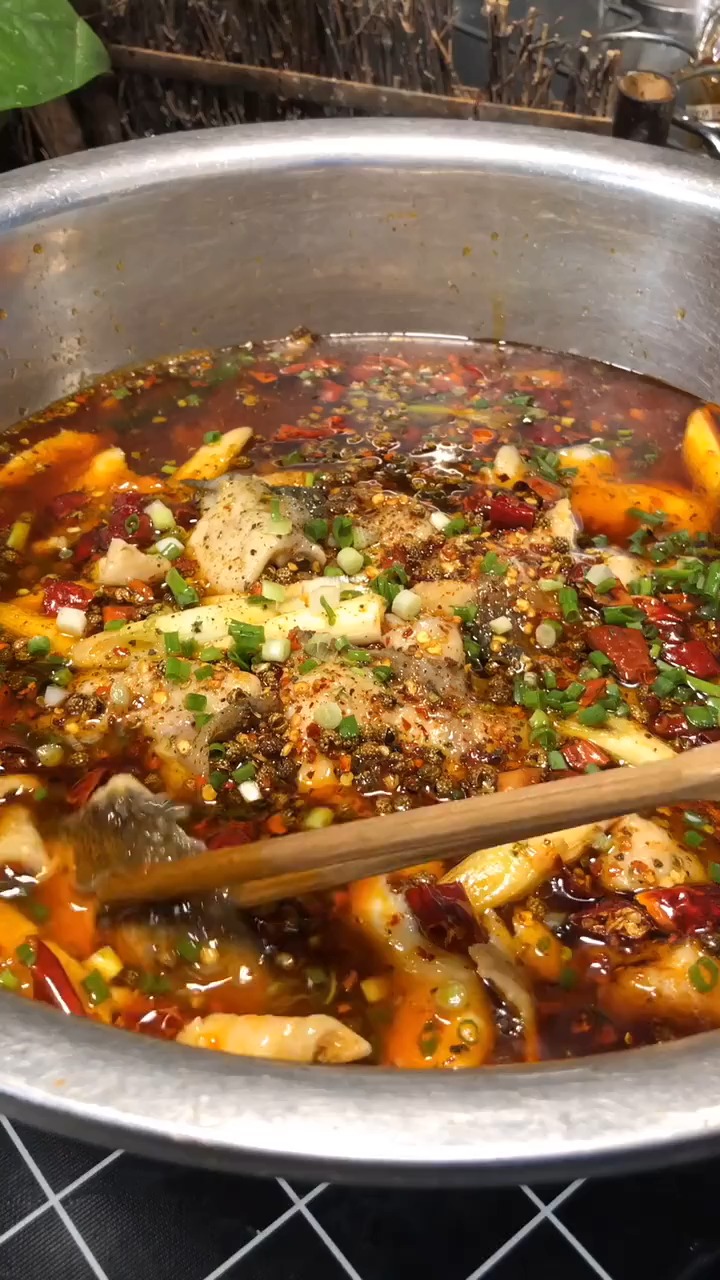 今天分享正宗水煮鱼详细教程