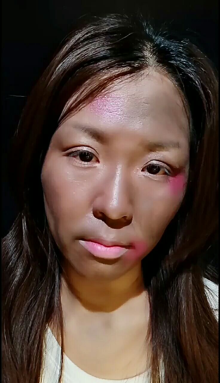 老公嫌弃我丑,化完妆立马换嘴脸讨好我