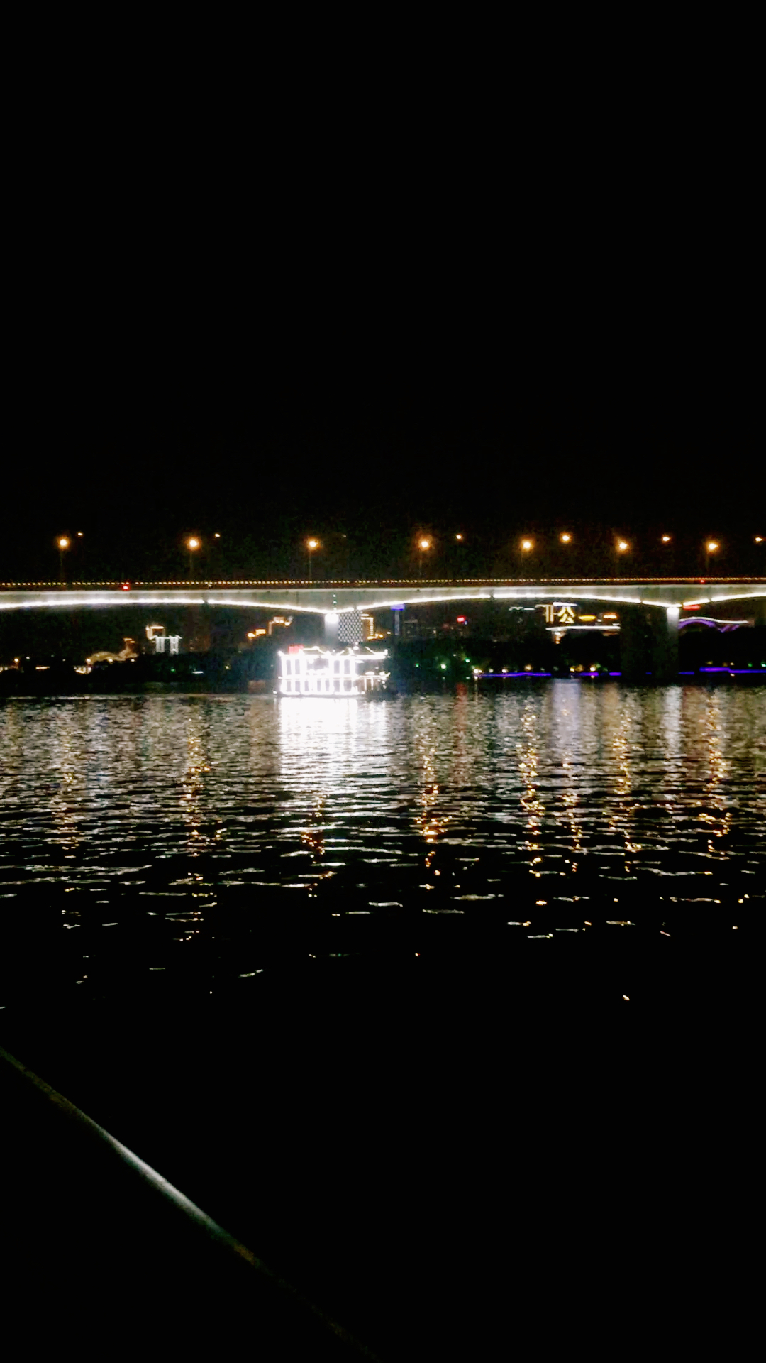 河堤晚上图片图片