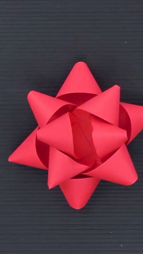 教你折简单又好看的纸礼花 很好看的装饰品