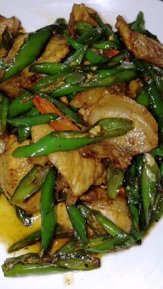 尖椒炒肉片这样做米饭不够吃了