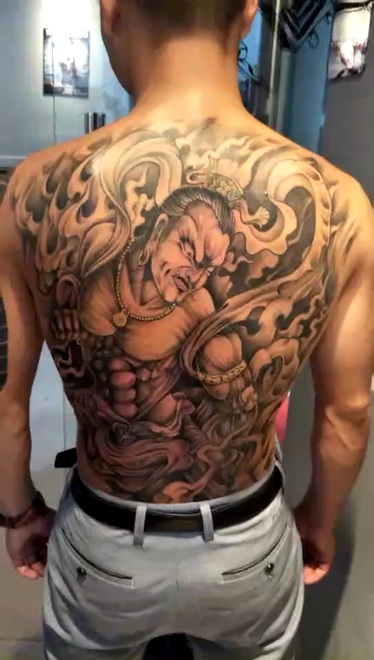 大黑天满背完成