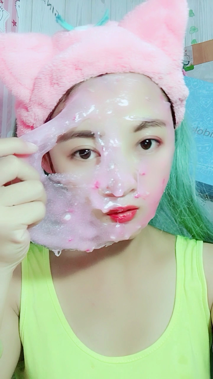 冰亦花瓣面膜[色] 我的最爱[得意]夏季敷花瓣面膜超级舒服,美白补水淡