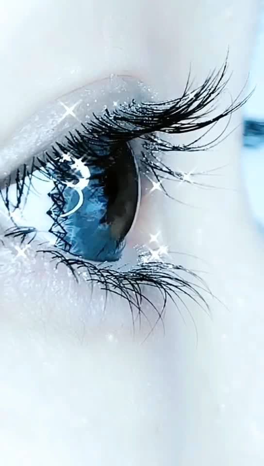 一双眼拯救一张脸