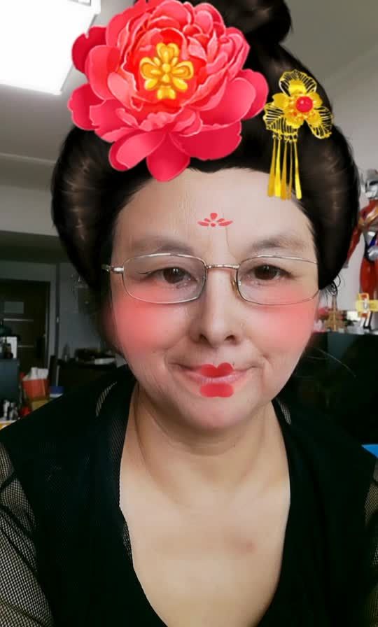 红灯记里的李奶奶来了04