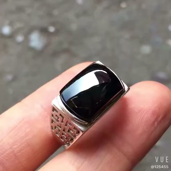 墨翠马鞍男戒一枚 925银镶嵌 活扣可调节 喜欢联系