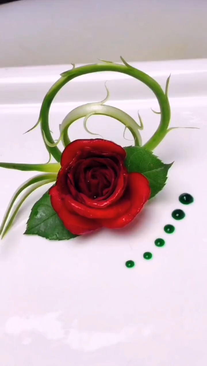 果蔬创意盘饰热菜摆盘创意盘饰美食简单盘饰教程用剪映上热门