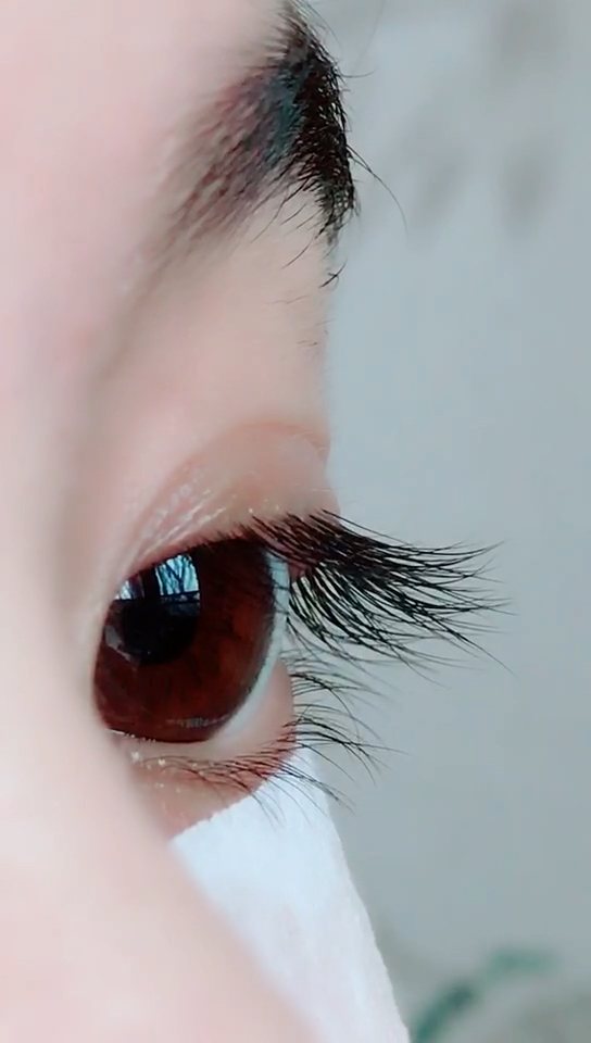 大眼睛长睫毛喜欢嘛