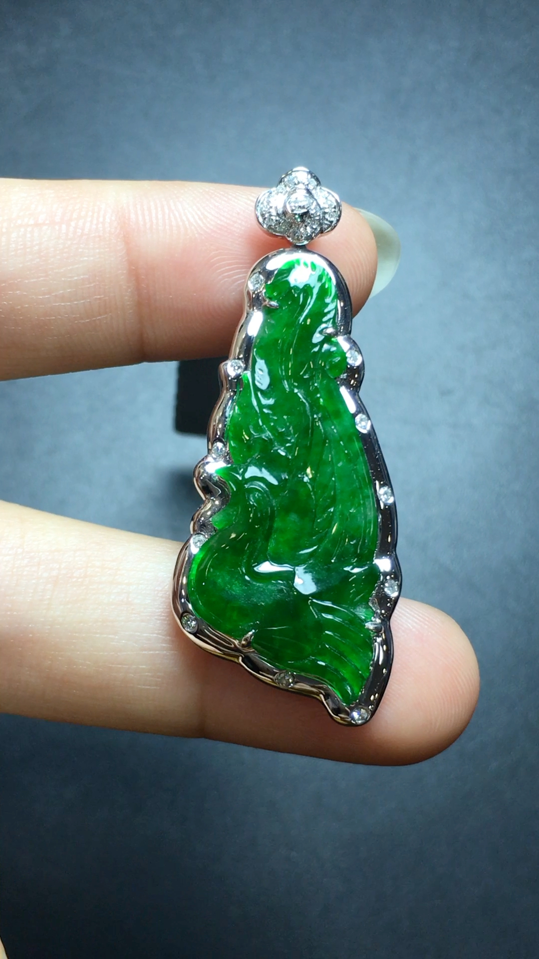 dza205410-31678翡翠高冰老坑种辣绿凤凰吊坠78 精品超值不议价