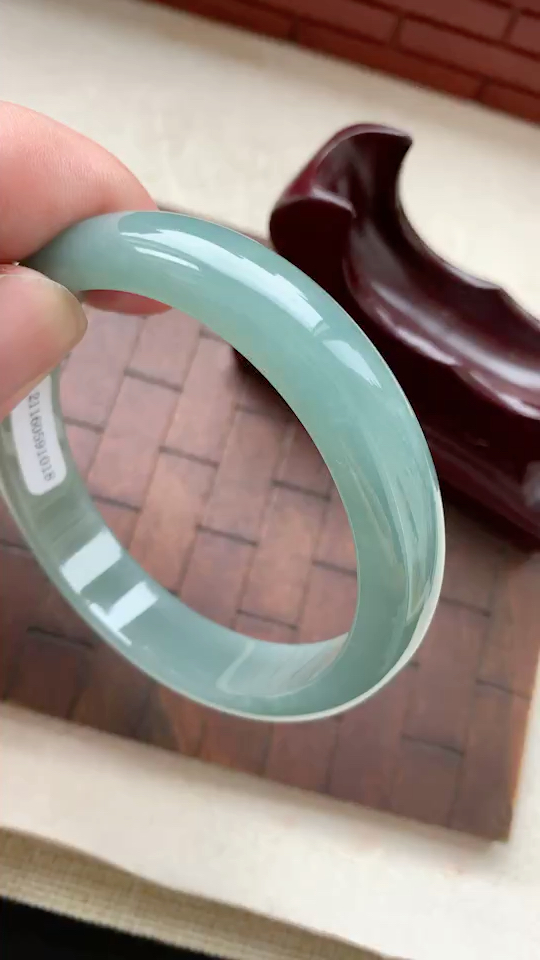 天然翡翠手镯,冰种油青料!58口,3500