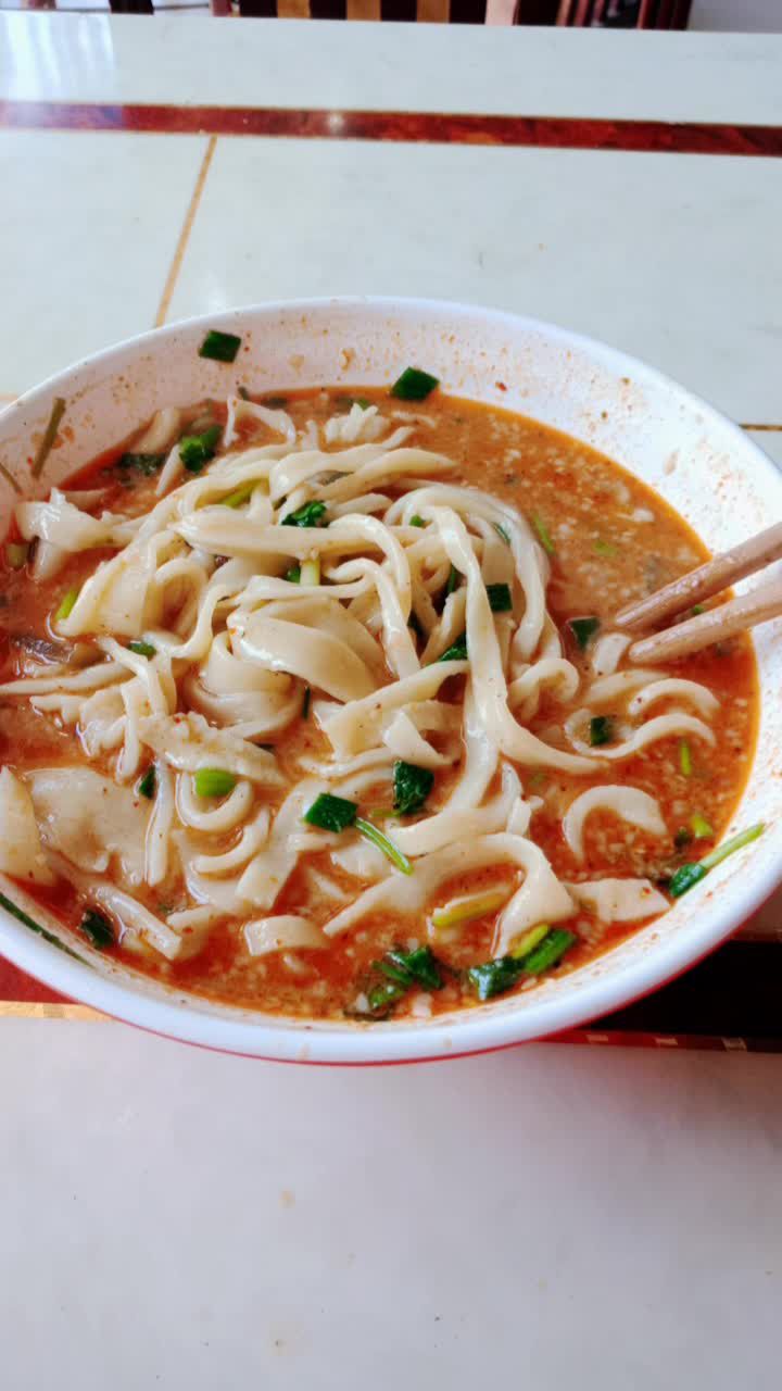 中午吃扶沟烩面.