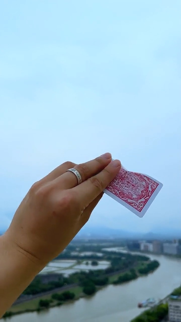 制作史上最帅回旋飞牌,你学会了吗?