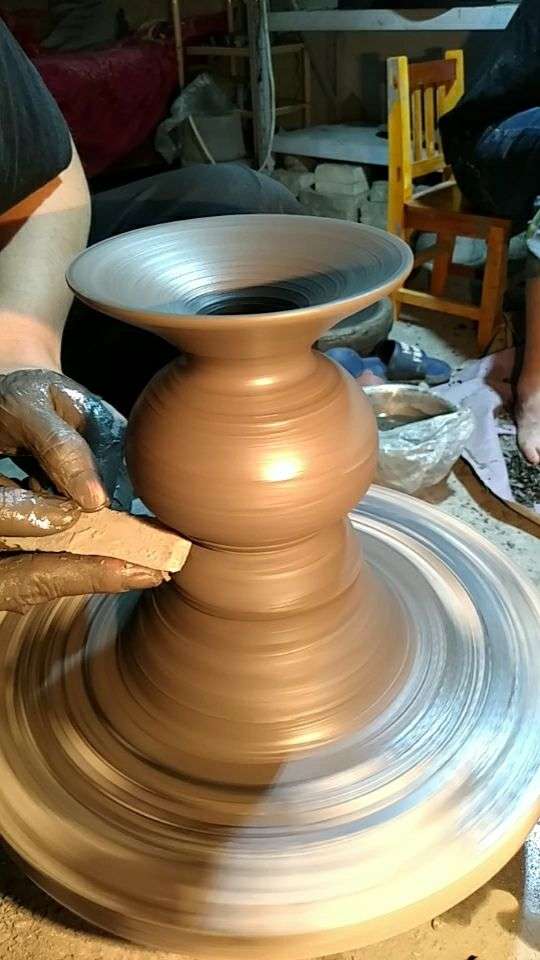 陶艺,这是中华传统手艺,这是陶瓷制作过程的一部分.