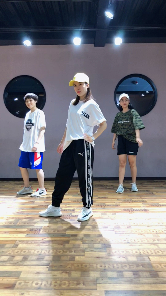 play5街舞日常团训   想你   二货三人组989898