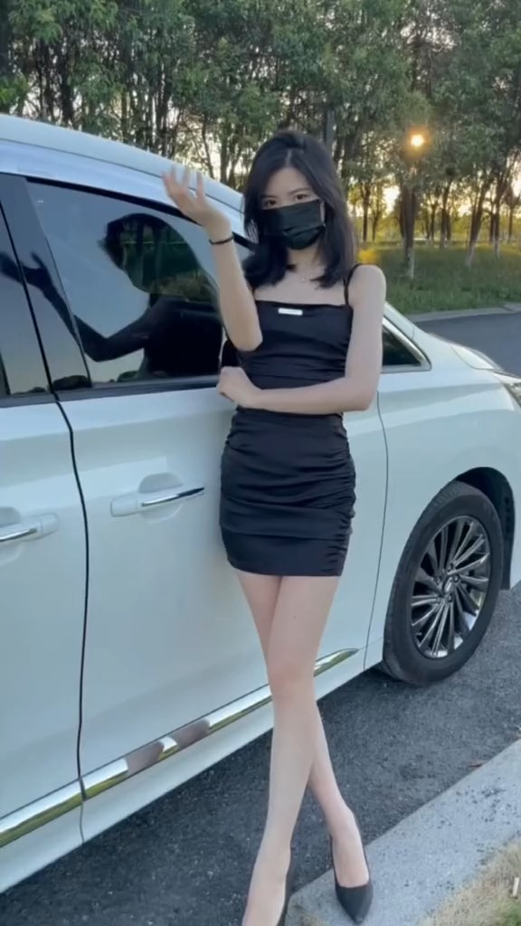 你做的每个决定,结局都是将我丢下.#美女变装 #好身材