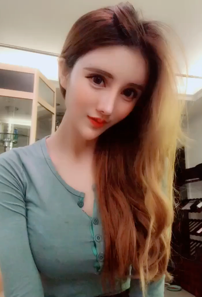 高鼻梁大眼睛美女,鼻综合加眼综合你也能跟她一样美