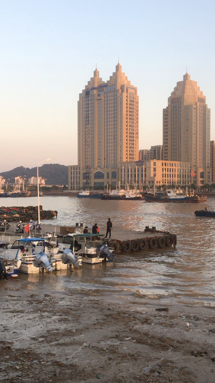 舟山沈家门渔港风景!