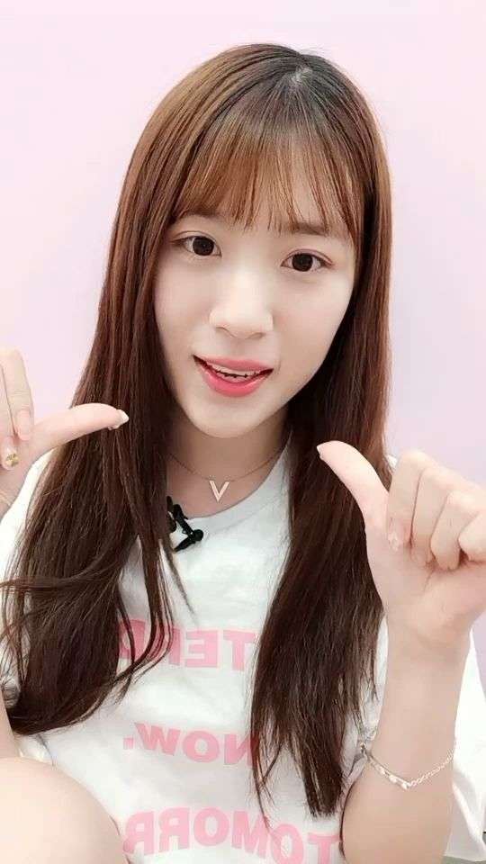 大家好,我是腾讯视频《创造101》选手吴茜,请为我加油!