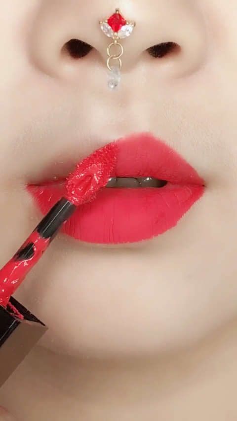 7315桃心唇这样下笔才完美!