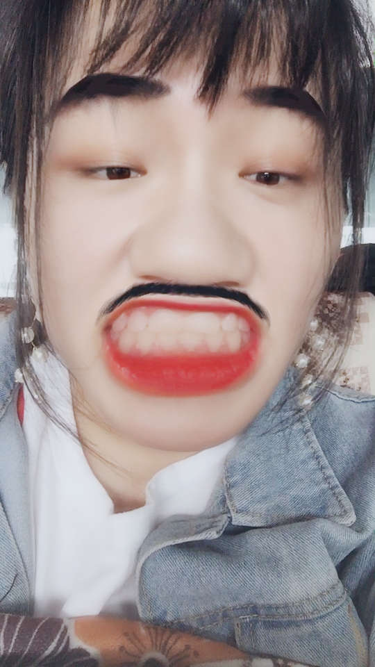 我早就谈了,不谈我是个傻子吗……为什么你谈不了恋爱,因为你丑吖