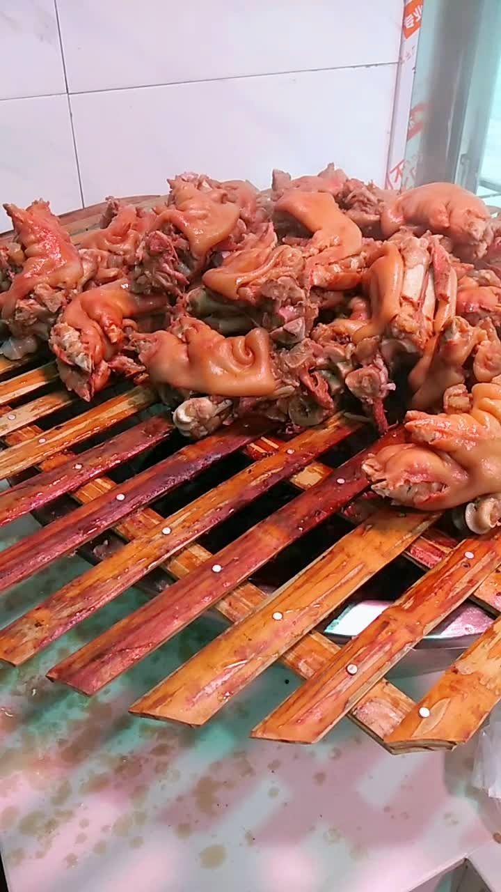 塔桥猪蹄与美味