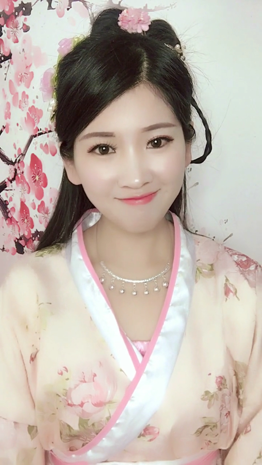锦绣未央  李未央发型,觉得发型像的点个赞 😘😘