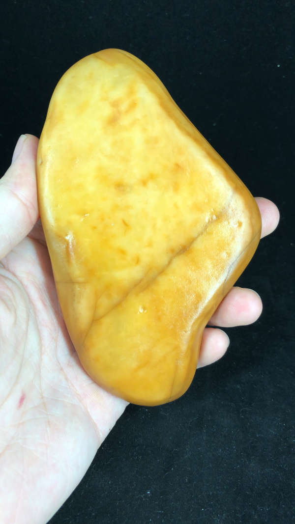 云南黄龙玉籽料