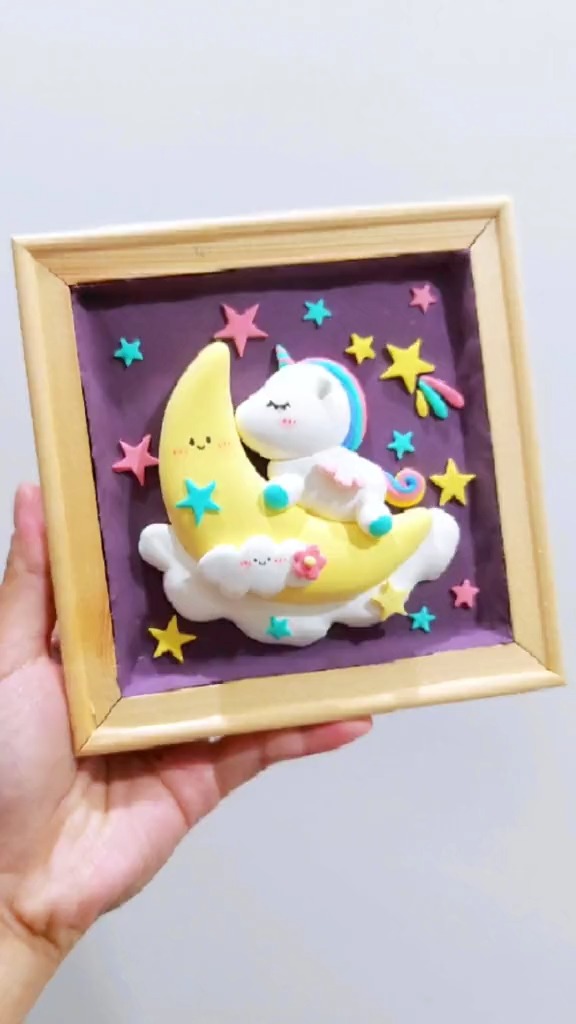 挑战用边角料做黏土画背景的一天今天是一只独角兽