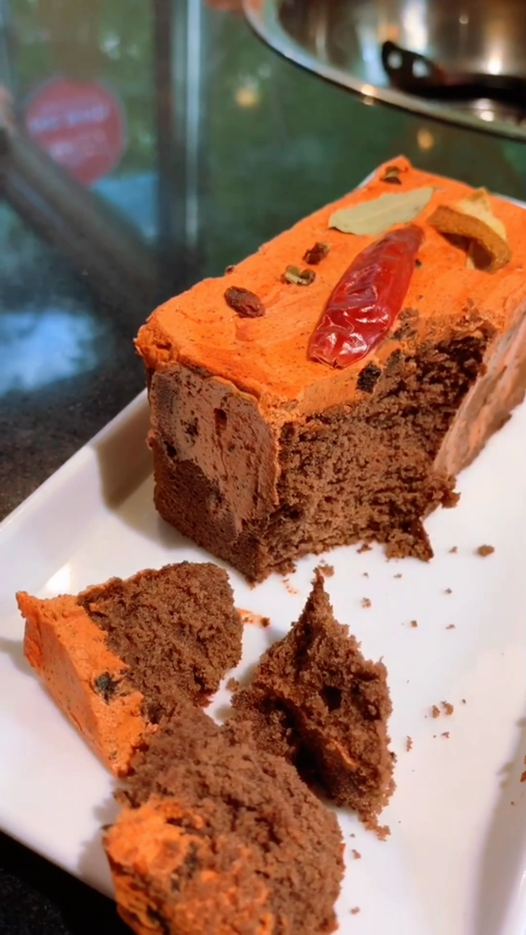 火锅底料蛋糕谁吃过举个手!想知道是啥味吗?
