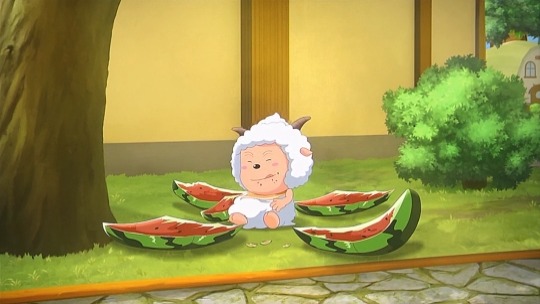 炎热的夏天得像懒羊羊这样吃西瓜哦